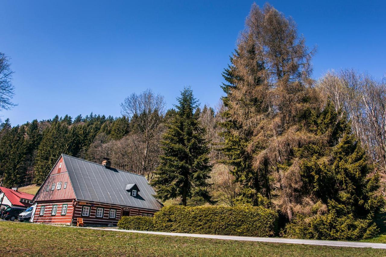 Chalupa Sarka Dolni Dvur Exterior photo