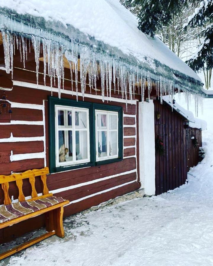 Chalupa Sarka Dolni Dvur Exterior photo