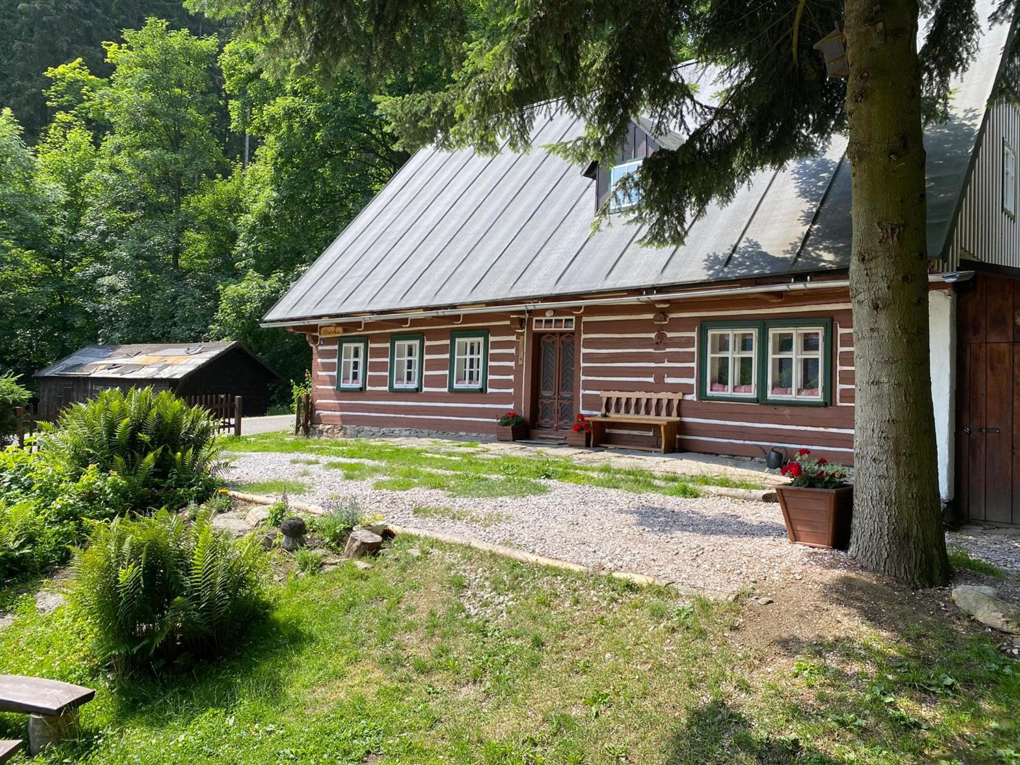 Chalupa Sarka Dolni Dvur Exterior photo